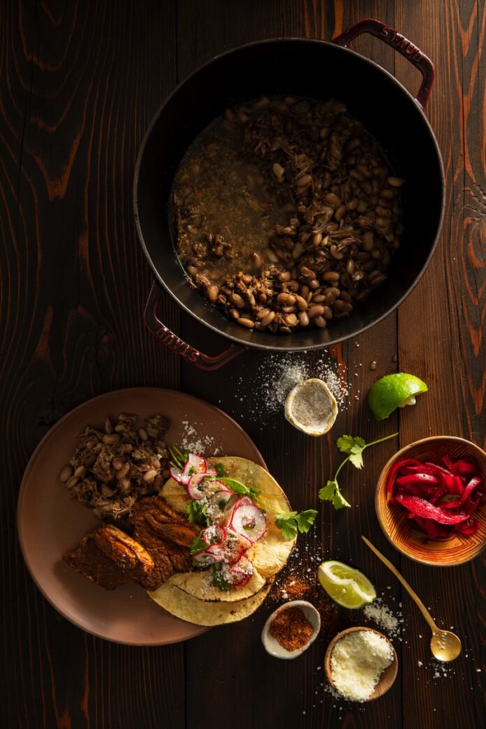 SLOW COOKER CHILE-RUBBED BEEF & BEANS